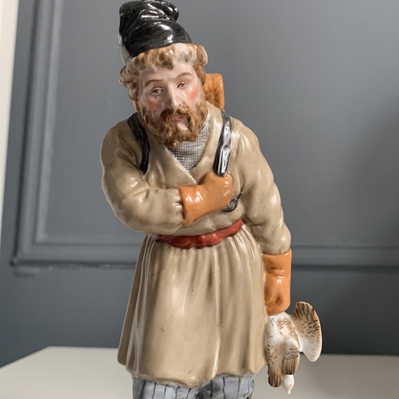 Antique 19C Russian Porcelain GARDNER FIGURE - Picture 6 of 10